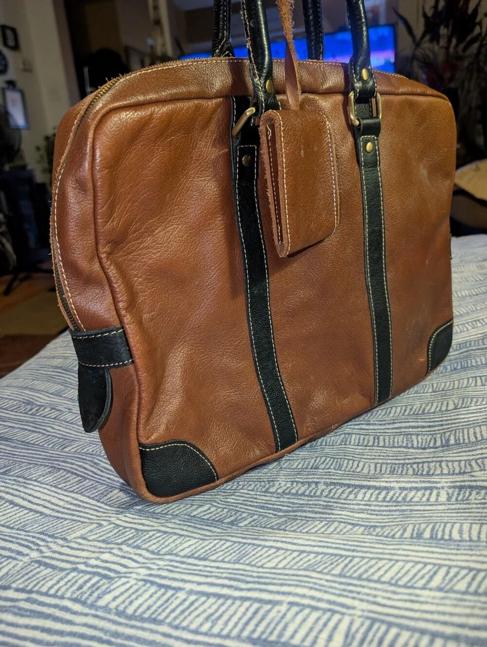AmeriLeather Leather Messenger Bag Tobacco Brown Satchel Laptop Carrier Vintage